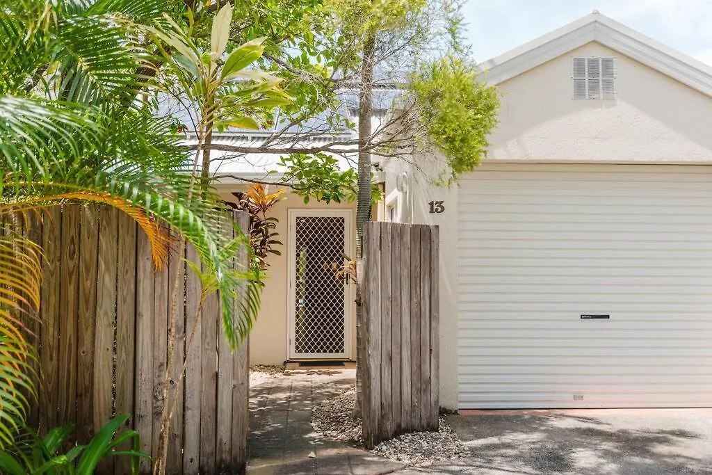 Tropical 2 Bedroom 2 Bath Villa With Private Pool Palm Cove