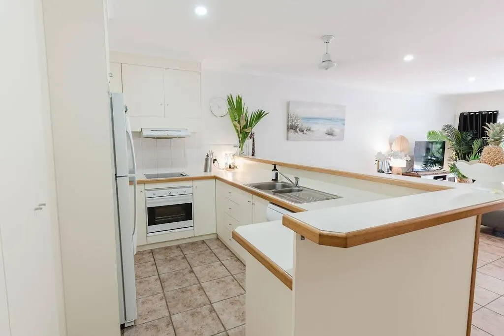 Tropical 2 Bedroom 2 Bath Villa With Private Pool Palm Cove
