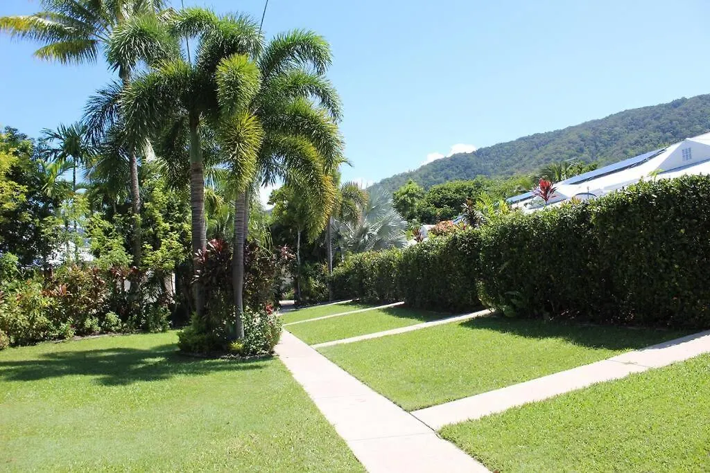Tropical 2 Bedroom 2 Bath Villa With Private Pool Palm Cove