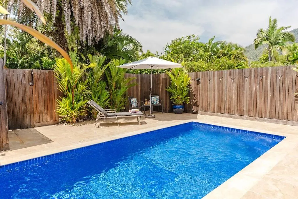 Tropical 2 Bedroom 2 Bath Villa With Private Pool Palm Cove